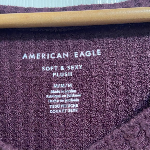 American Eagle Soft and Sexy Plus Burgundy Waffle Long Sleeve Top - Picture 3 of 4